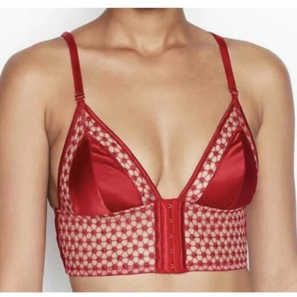 Victoria Secret size medium Elegant Red Lace Bralette